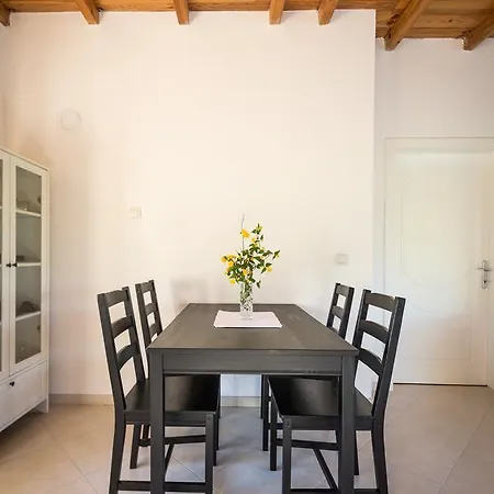 בית כפרי Village House *