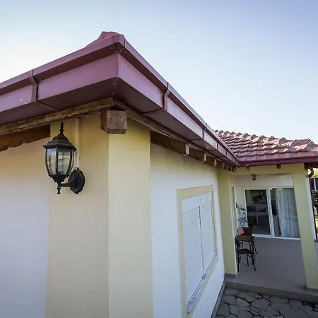 Village House בית כפרי